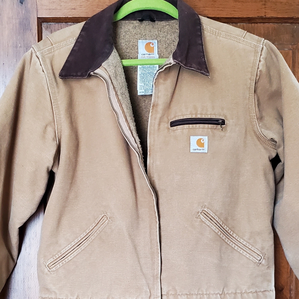 Carhartt Tan Jacket with Brown Collar